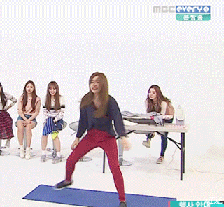 생긴 것과 하는 행동이 영 딴판인 여자 아이돌 | 인스티즈