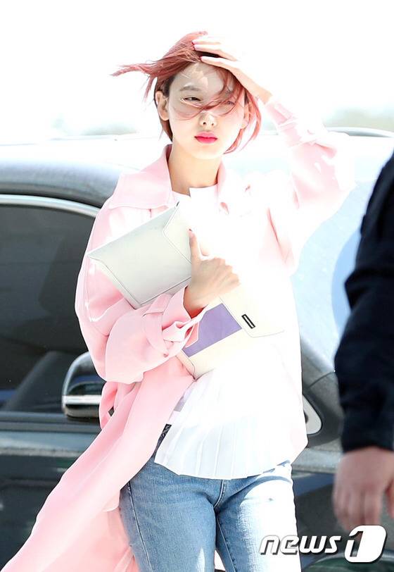 170427 또 어딘가로 출국하는 인처공항 트둥이들 | 인스티즈