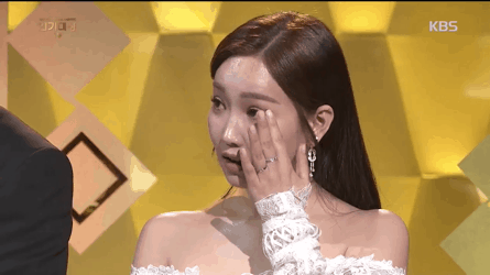 [2017KBS연기대상] 서로 울어주는 사이.. | 인스티즈