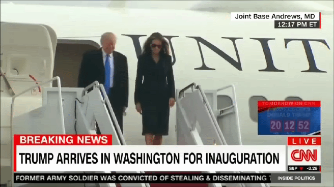 사이가 아주 좋아보이는 트럼프 부부 ㅋㅋㅋ.gif | 인스티즈