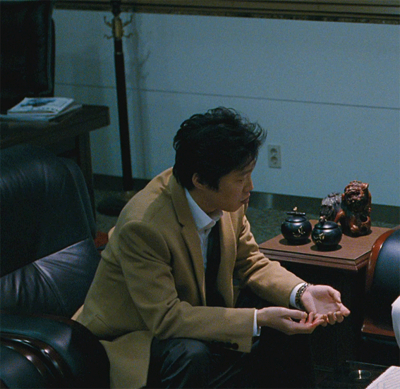 [김희원] 막노동을 해도 굳은살이 잘 안 생긴다는 김희원 손.jpggif | 인스티즈