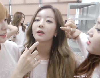 손나은이 갖고노는 장난감 | 인스티즈