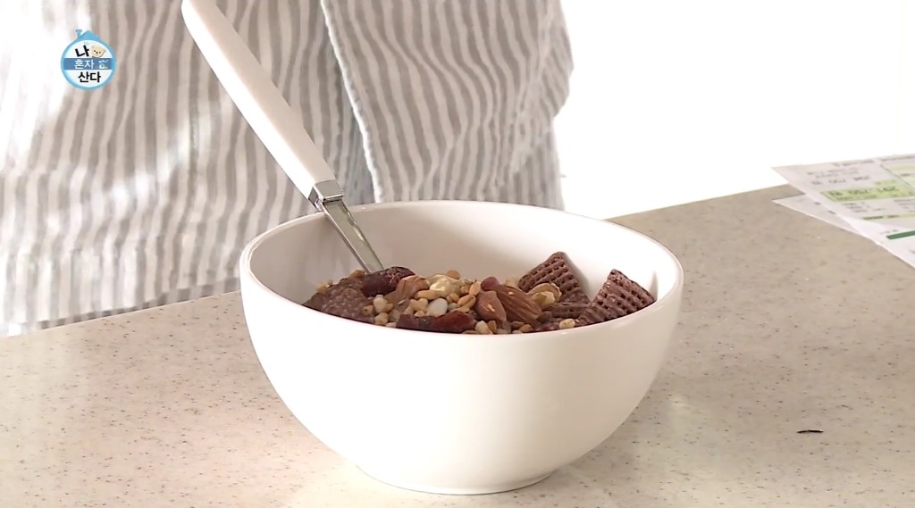 나혼자산다 윤현민편 꼬봉이 캡처(feat.올블랙) | 인스티즈