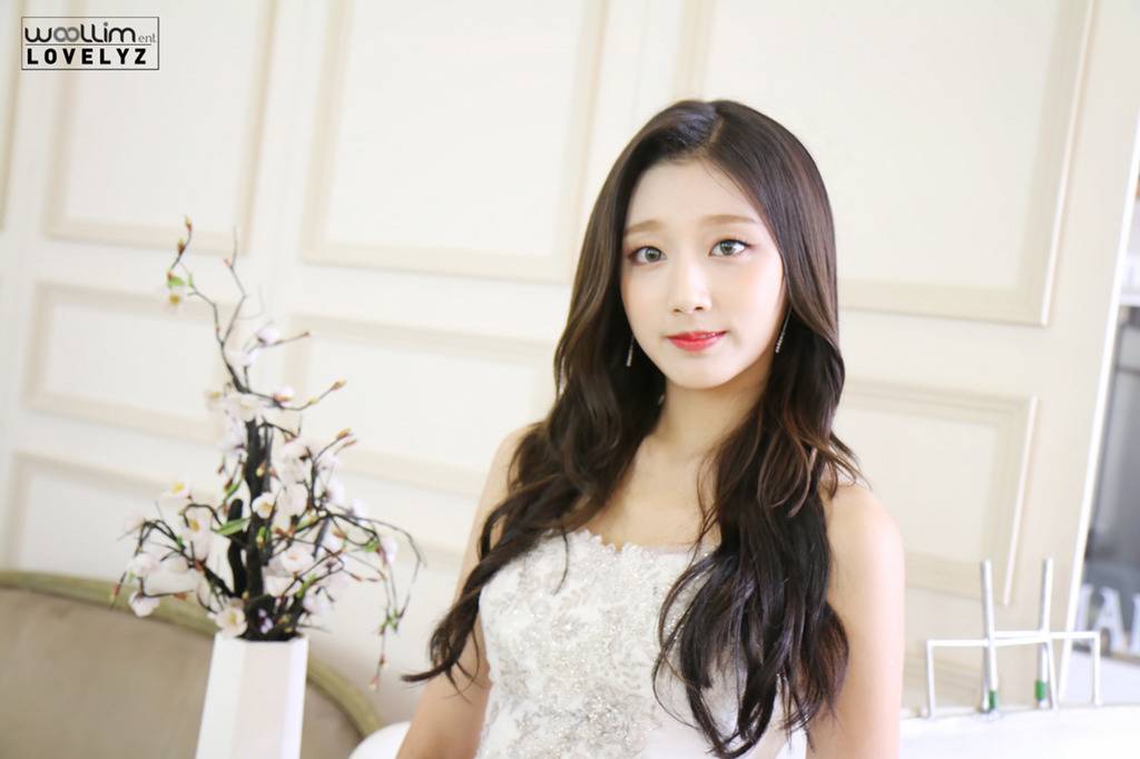 [러블리즈] 알바로 모라타가 월클로 성장하길 바라며 예인이 | 인스티즈