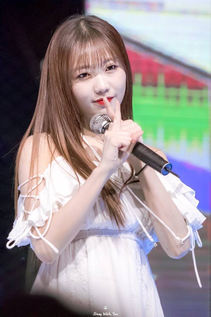 [러블리즈] 긴 연휴를 떠나보내며 강릉에서 학교 기숙사 가는길에 수정이 | 인스티즈