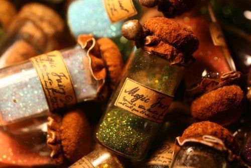 특별한 능력을 가진 마녀의 물건 중 하나를 고르시오 | 인스티즈