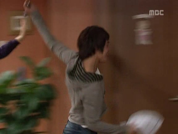 [거침없이하이킥] 순재 인감도장 들고 도주한 범이ㅋㅋㅋㅋㅋㅋㅋ.jpg | 인스티즈