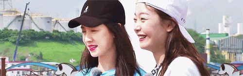 [런닝맨] 여vs여 경쟁구도가 아니라 자매케미 보여주는 송지효전소민 | 인스티즈