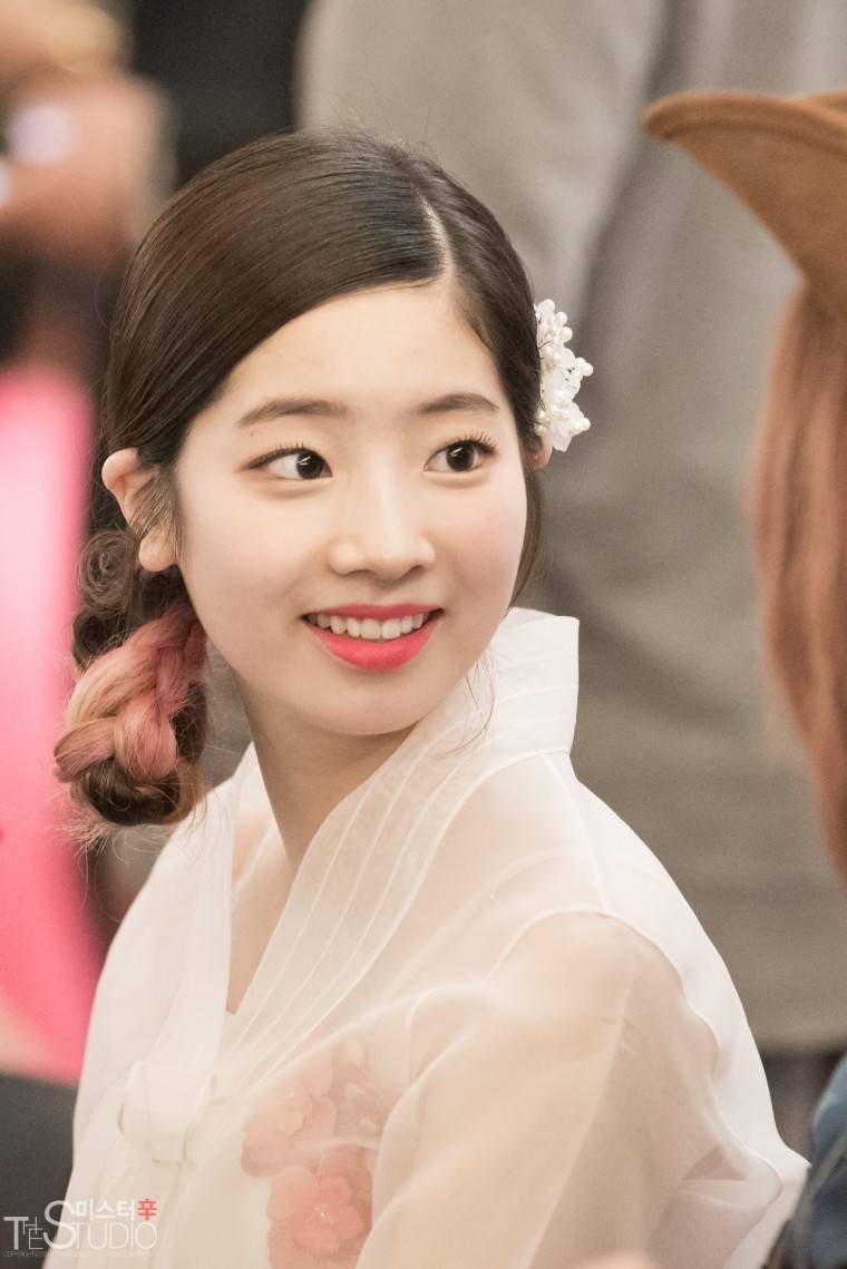 추석특집 한복입은 트와이스 다현 | 인스티즈