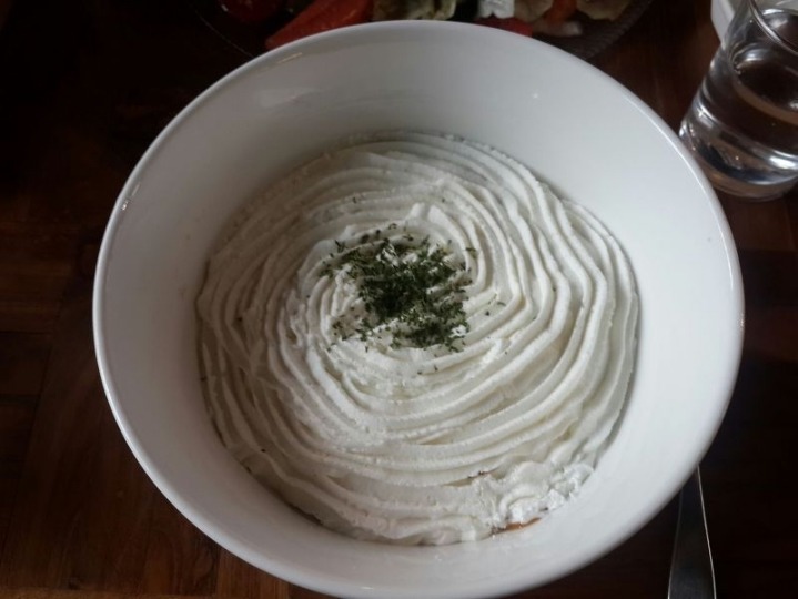 크림이 토핑처럼 올라가는 크림카레우동...jpg | 인스티즈