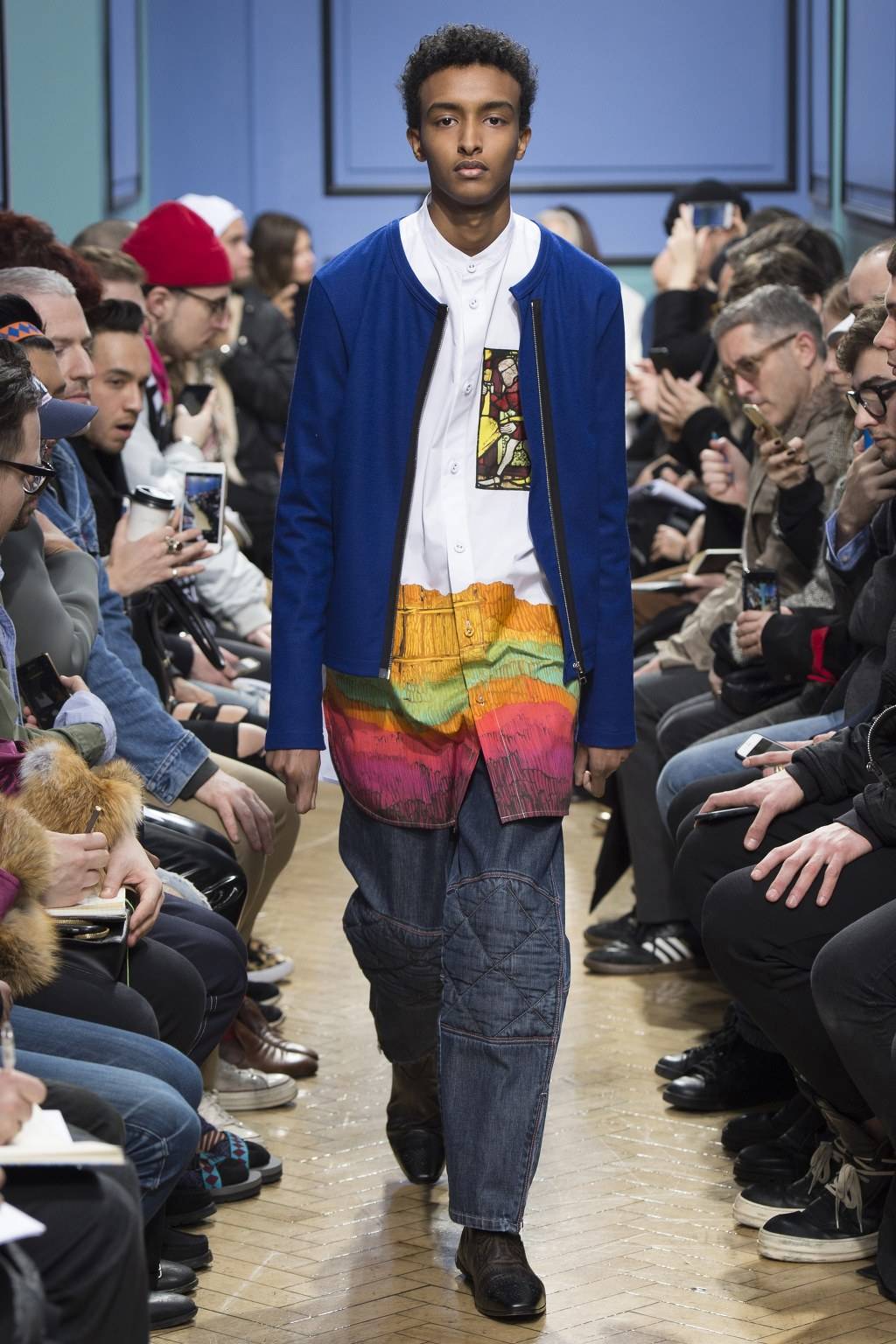 로에베 수석 디자이너 J.W Anderson 2017.18 F/W 남성복 컬렉션 | 인스티즈