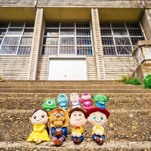 조신하게 앉아있는 인형들 | 인스티즈