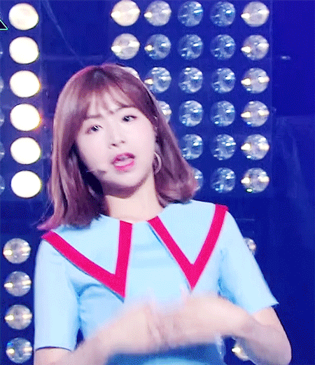 뮤직뱅크 에이프릴 손을 잡아줘 움짤 | 인스티즈