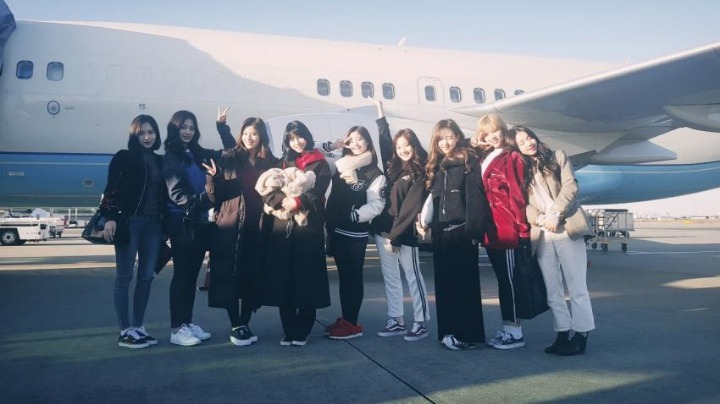 트와이스가 타는 전세기 인증샷 ㄷㄷㄷㄷ | 인스티즈