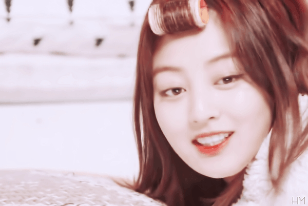 트와이스 지효 눕방 | 인스티즈