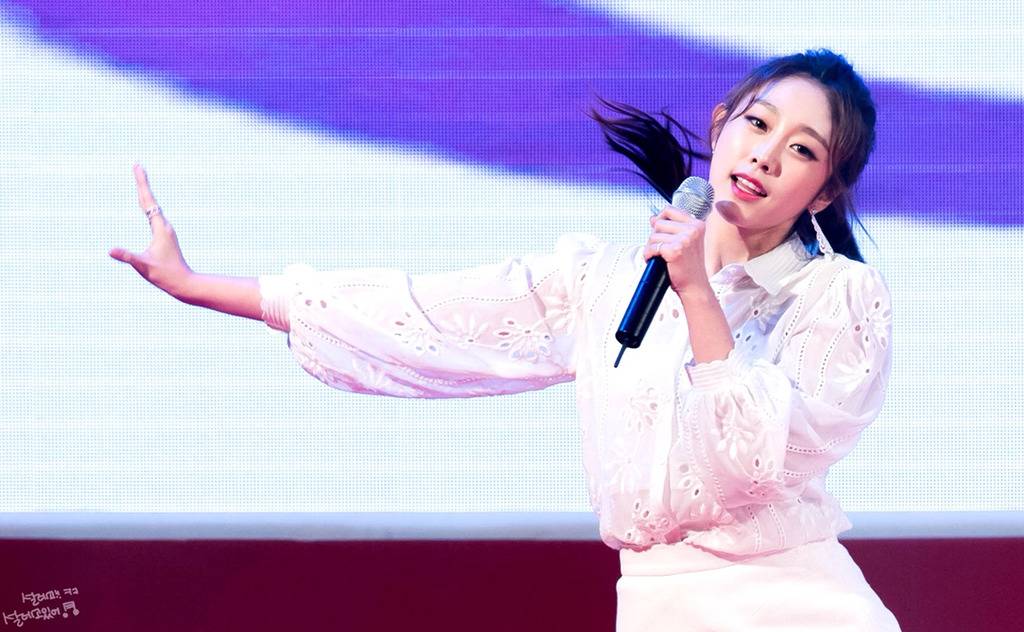 [러블리즈] 밥 먹을 시간도 촉박한 느낌이라서 지수 | 인스티즈