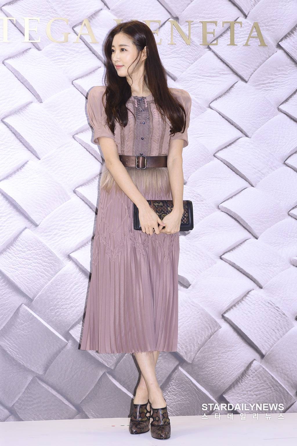 오늘자 김사랑 | 인스티즈