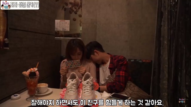 엘레베이터 방구몰카로 화제가 된 개그맨의 여자친구 생일 몰카(눈물주의) | 인스티즈