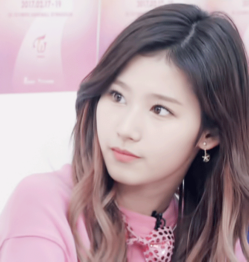 개인적으로 생각하는 사나 챠밍포인트.gif | 인스티즈