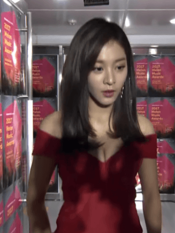 설인아 (96.01.03 & 167cm) - 2017 Melon Music Awards | 인스티즈