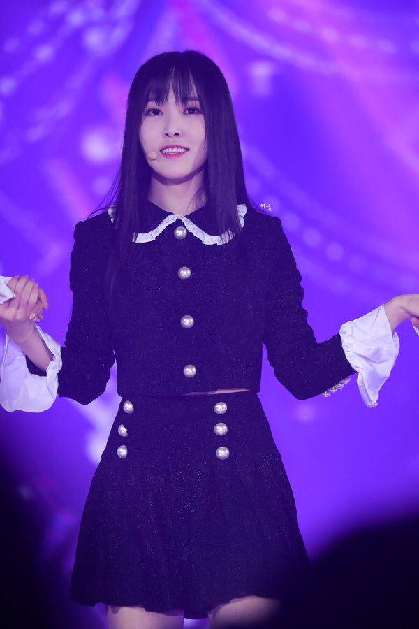 [여자친구] 생일날 일하는게 썩 좋은 일은 아니라서 유주 | 인스티즈