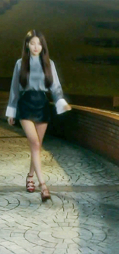 여자친구 소원의 미친 다리 길이ㄷㄷㄷㄷ.jpgif | 인스티즈