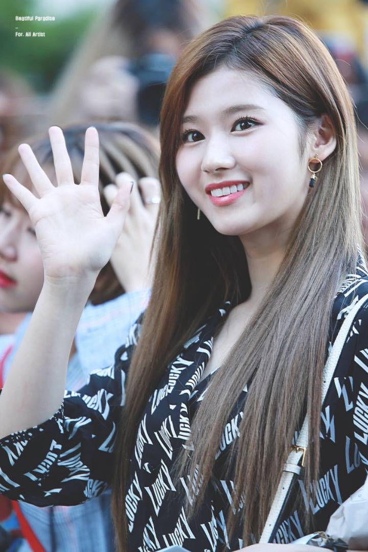 [twice] 출근길에 원피스입은 사나.jpg | 인스티즈