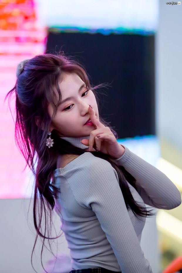 트와이스 사나 | 인스티즈