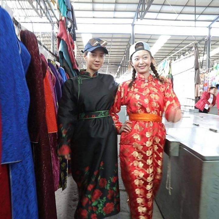 [런닝맨] 여vs여 경쟁구도가 아니라 자매케미 보여주는 송지효전소민 | 인스티즈