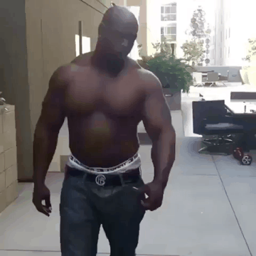 처음 본 남자가 내 여친의 엉덩이를 때렸다.gif | 인스티즈