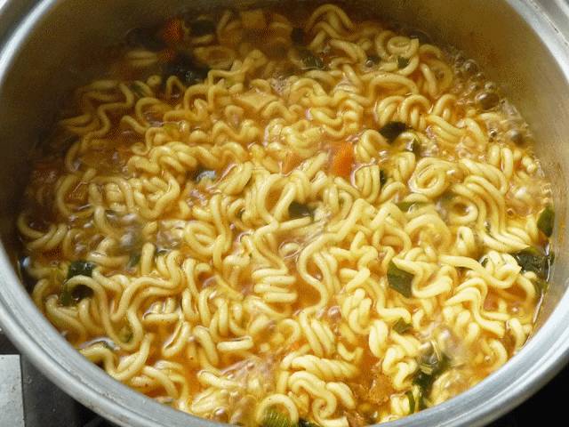 아침점심저녁야식 시원한 라면 움짤 gif | 인스티즈