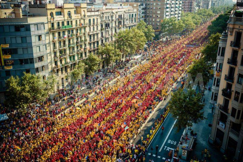 이제 더 이상 스페인을 못 견디겠는 카탈루냐 지방 독립 운동 역사와 이유 | 인스티즈