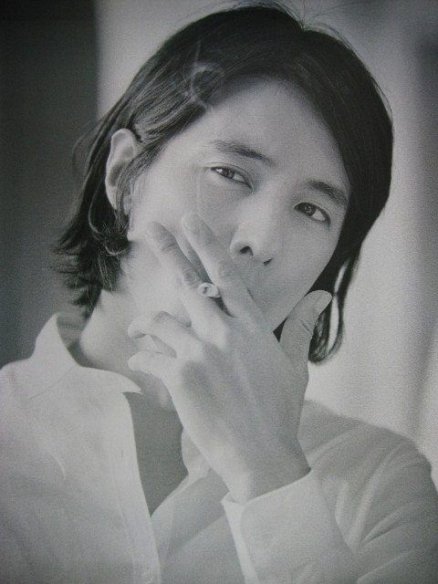 ???:후... 너넨 이런거 피지마라.... | 인스티즈