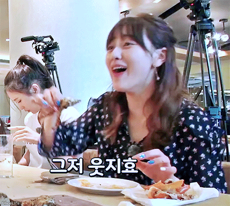 후추크랩이랑 싸우는 트와이스 사나 | 인스티즈