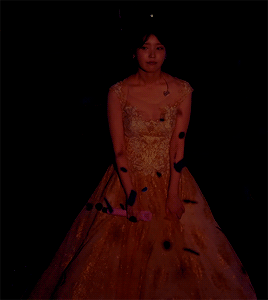 노래하는 아이유 2.gif | 인스티즈