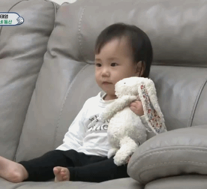 [슈퍼맨이돌아왔다] 유진 어린시절이랑 똑닮은 로희 | 인스티즈