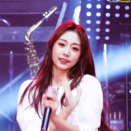 [러블리즈] 보고서를 다 쓰고 먹는 호두과자는 꿀맛이라서 지수 | 인스티즈