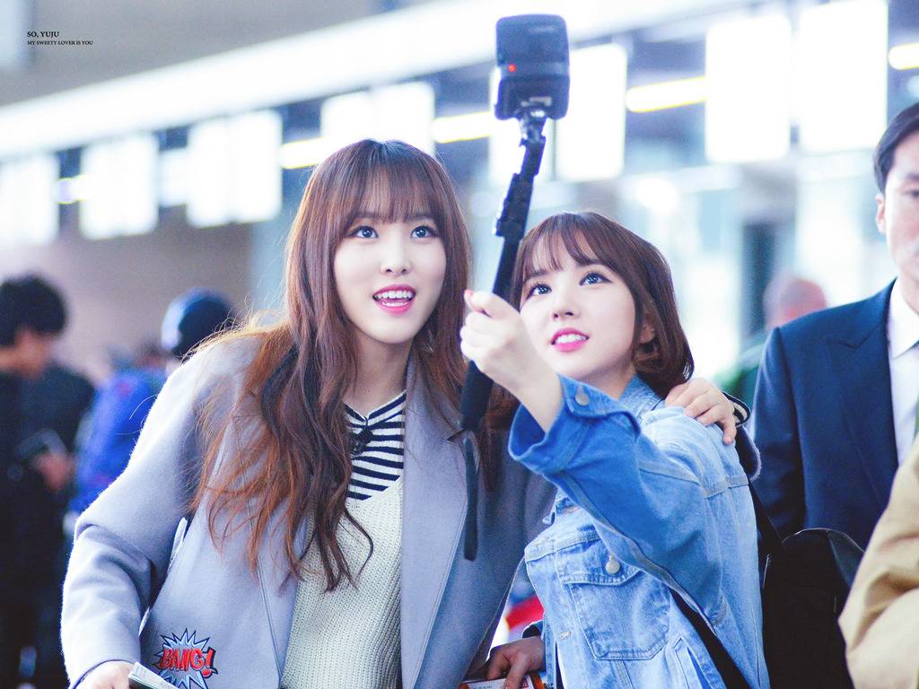 [여자친구] 생일날 일하는게 썩 좋은 일은 아니라서 유주 | 인스티즈