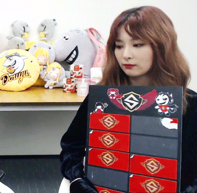 고기를 좋아하는 귀여운 슬기.gif | 인스티즈