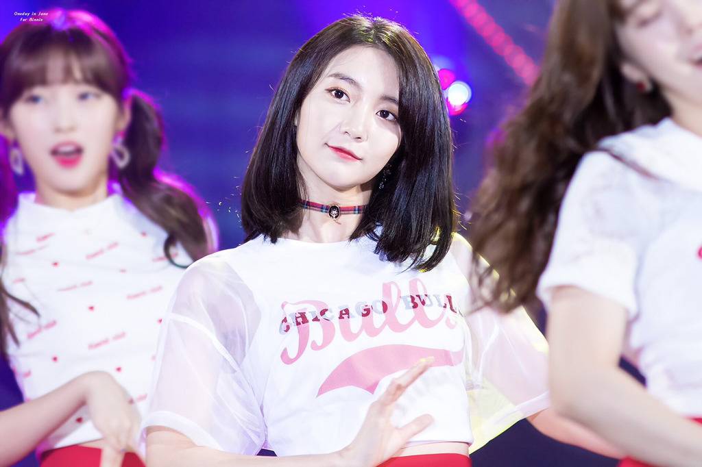 [오마이걸] 선선한 바람이 불어와서 비니 | 인스티즈