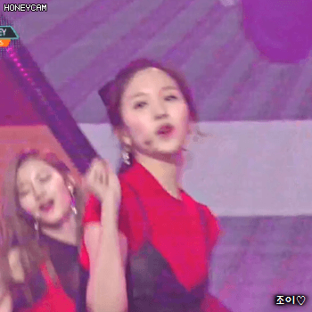171110 뮤직뱅크 머리를 단정히 한 트와이스 미나.gif | 인스티즈