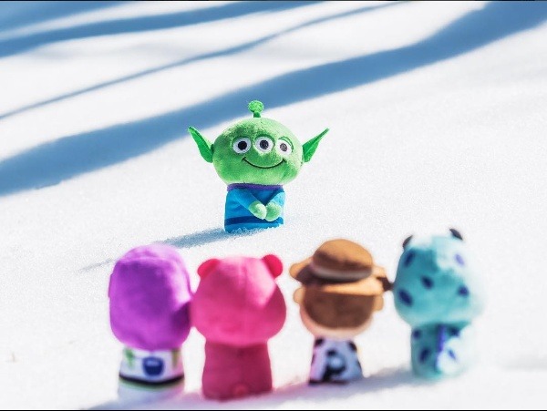 조신하게 앉아있는 인형들 | 인스티즈