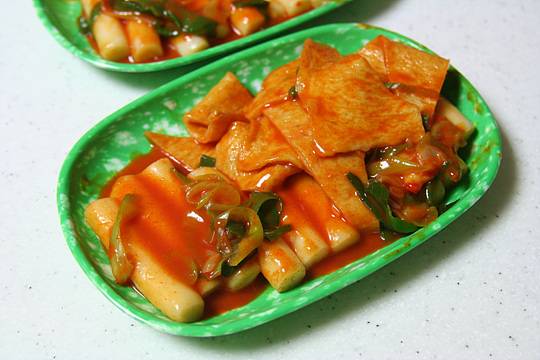 [선호하는떡볶이] 즉석떡볶이 vs 학교앞 (시장,분식) 떡볶이 | 인스티즈