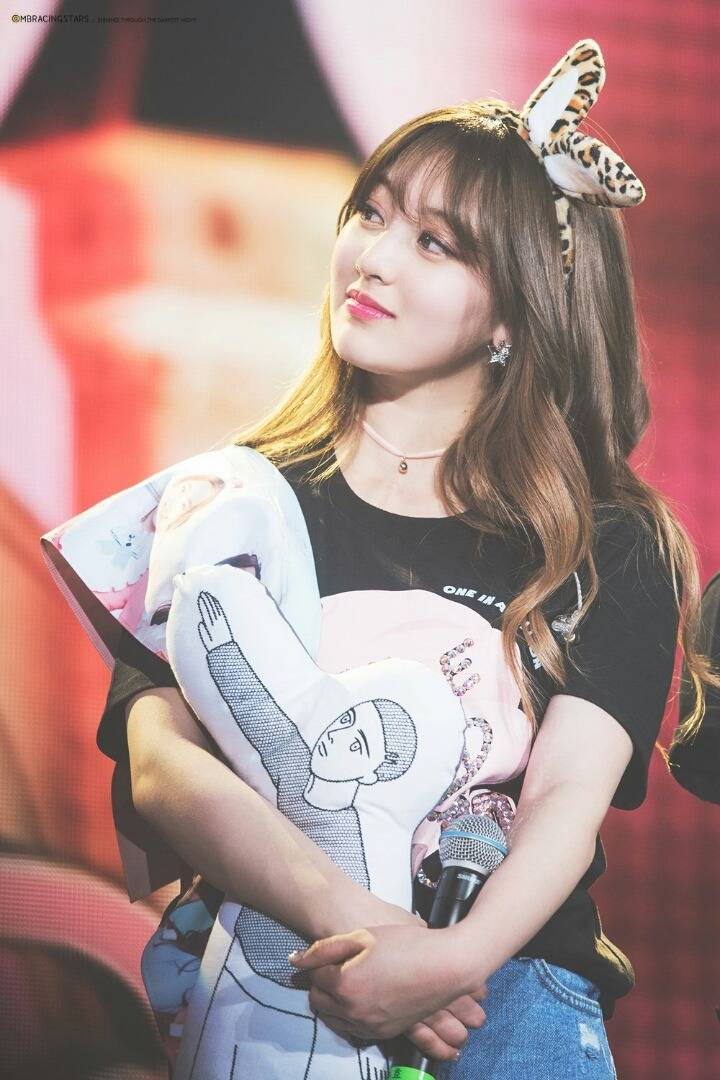 2월부터 4월까지 트와이스 지효 | 인스티즈