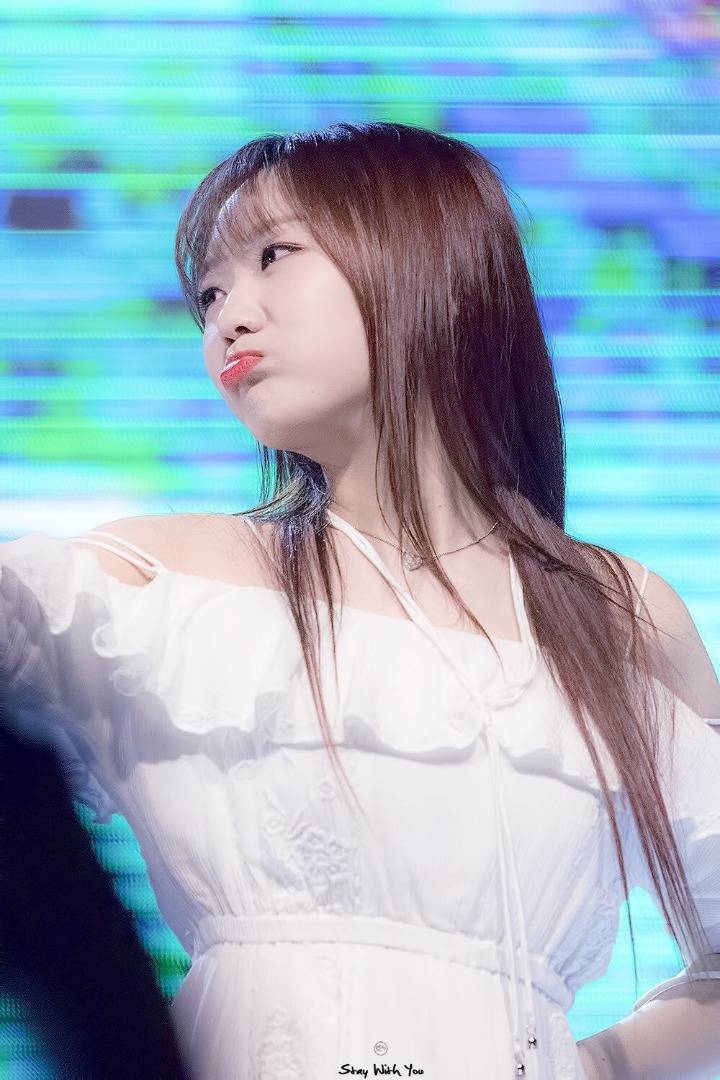 [러블리즈] 긴 연휴를 떠나보내며 강릉에서 학교 기숙사 가는길에 수정이 | 인스티즈