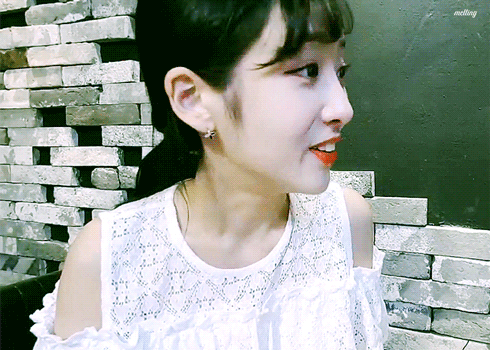 [러블리즈] 아침부터 조금 쌀쌀한 날씨인 것 같아서 지애 | 인스티즈