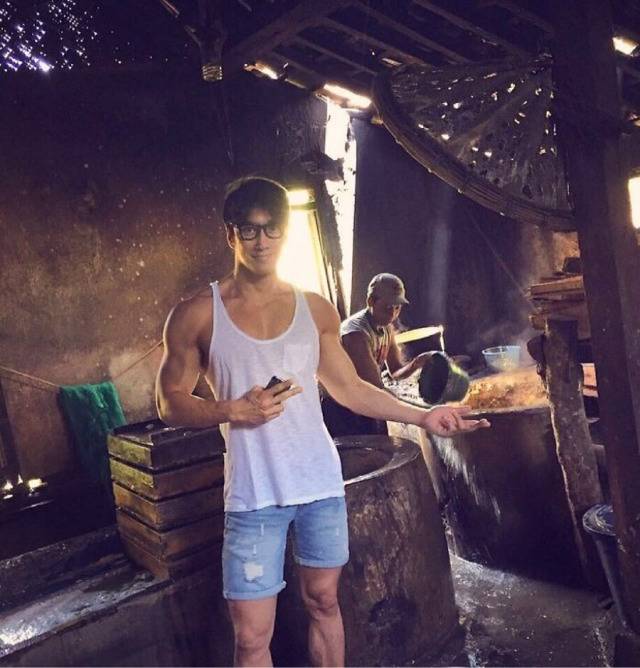 흔한 싱가폴의 50대 남성.jpg | 인스티즈