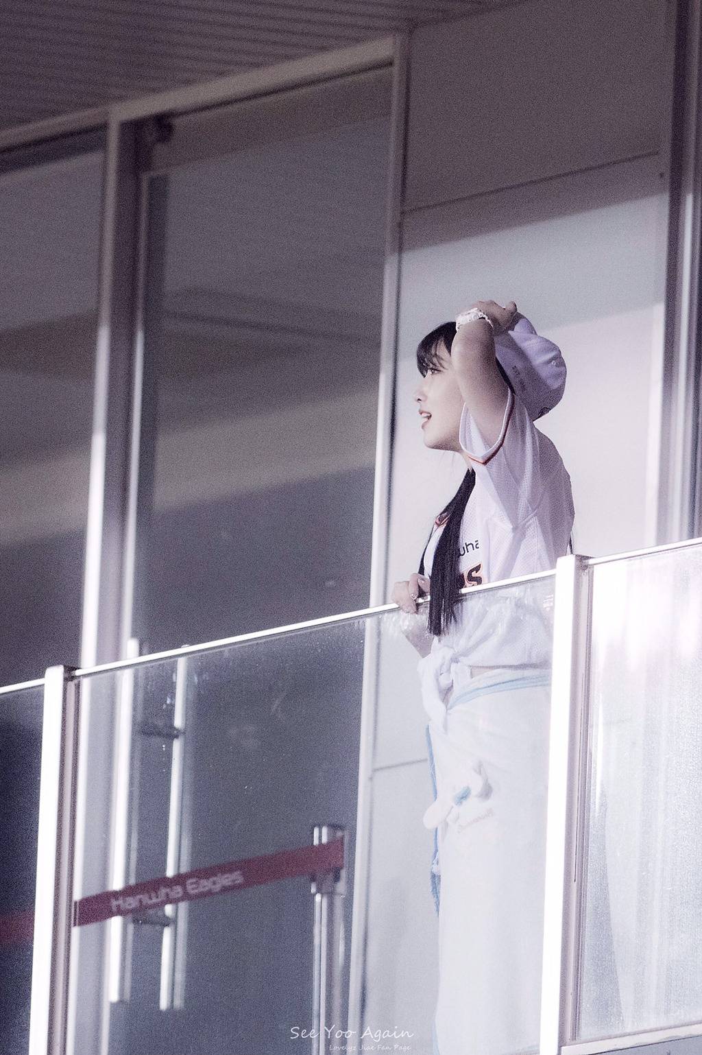 [러블리즈] 아침부터 조금 쌀쌀한 날씨인 것 같아서 지애 | 인스티즈