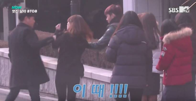 데이트 폭력 상황에 대처하는 남자 아이돌 | 인스티즈