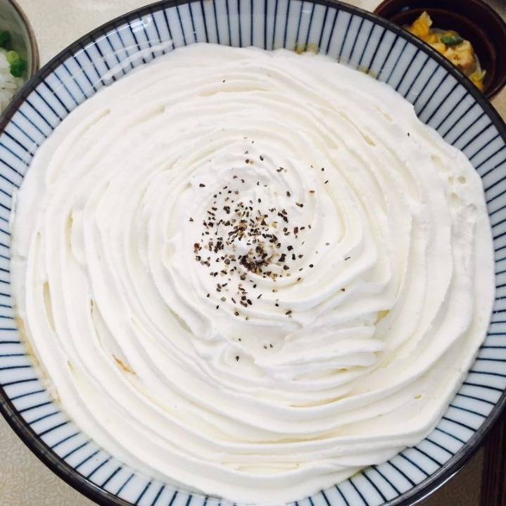 크림이 토핑처럼 올라가는 크림카레우동...jpg | 인스티즈